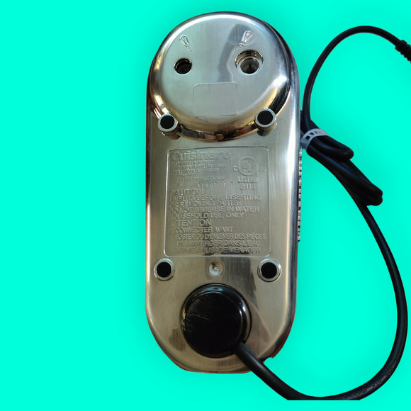 2 CUISINART Handheld Mixers - Picture 4 of 9